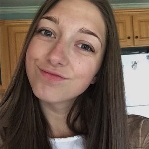 Meet your Posher, Gabrielle